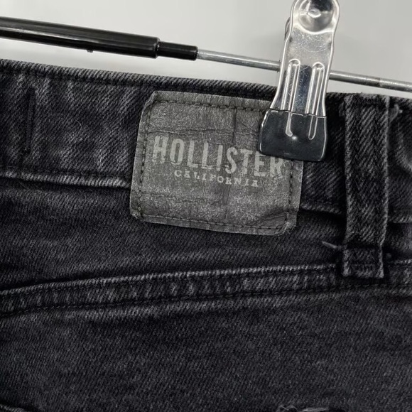 Hollister Jeans Women's 4R Ultra High Rise 90s Vintage Straight Black Distressed - Picture 3 of 4